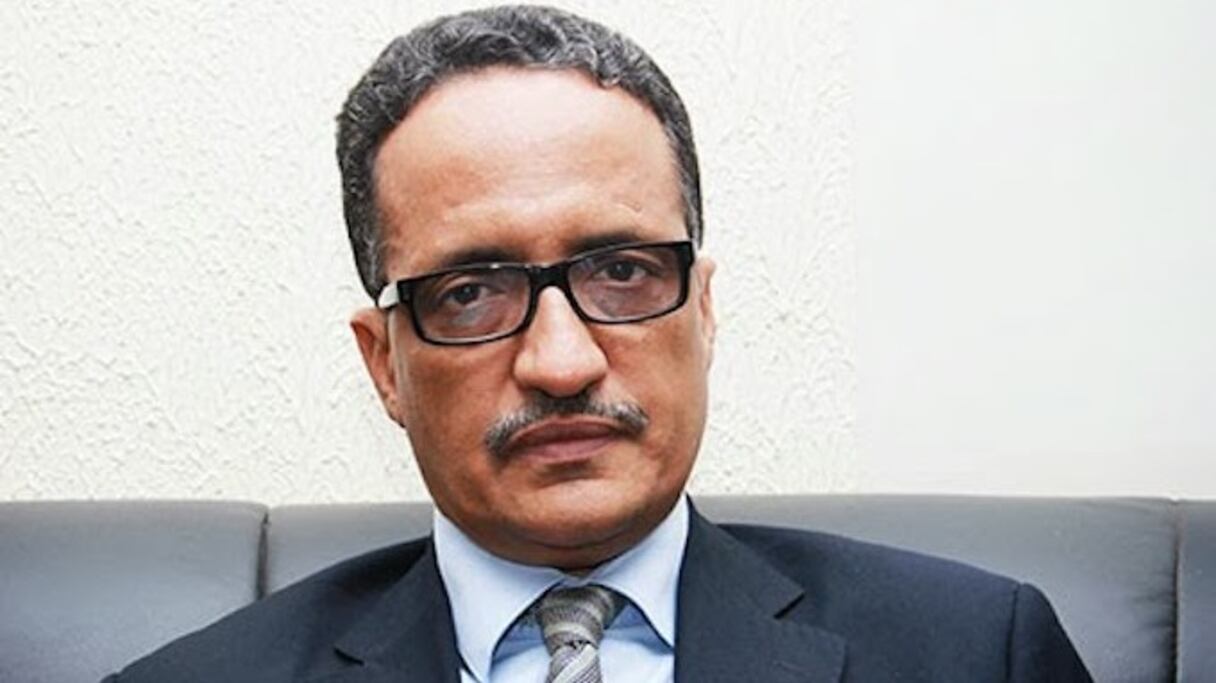Isselkou ould Ahmed Izidbih, ancien ministre des Affaires étrangères, fervent défenseur de Mohamed Ould Abdelaziz.
