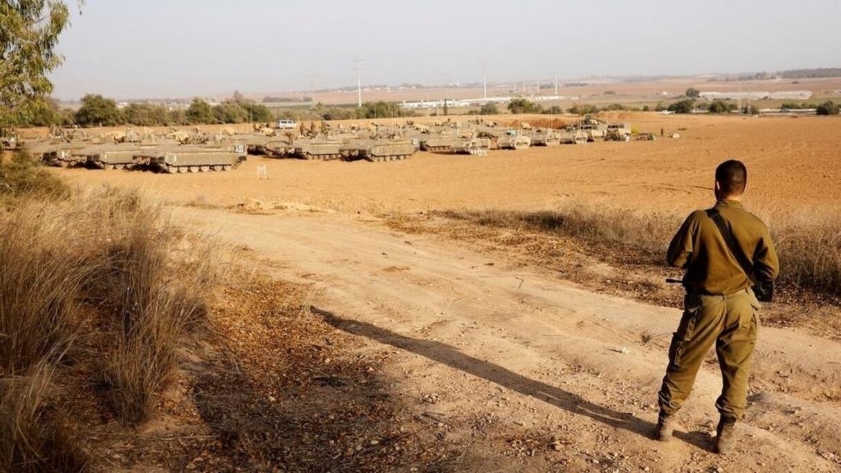 Un soldat israélien monte la garde à la frontière avec Gaza, le 14 novembre 2019.
