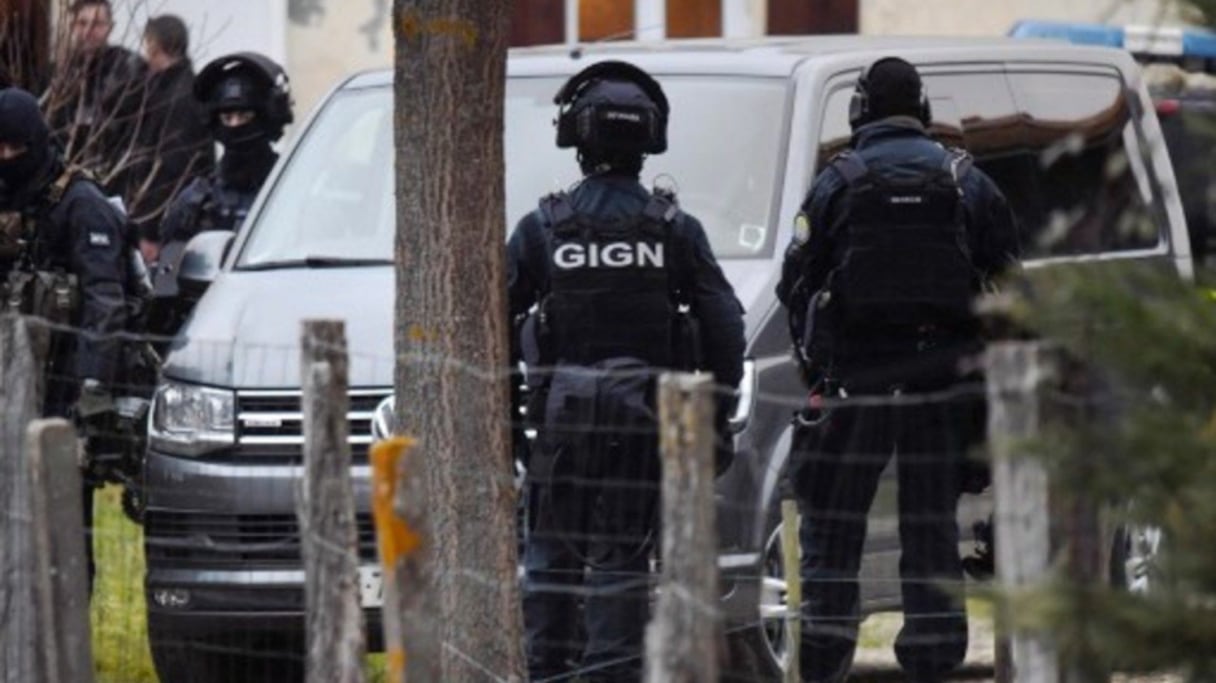 Le GIGN est sur place.
