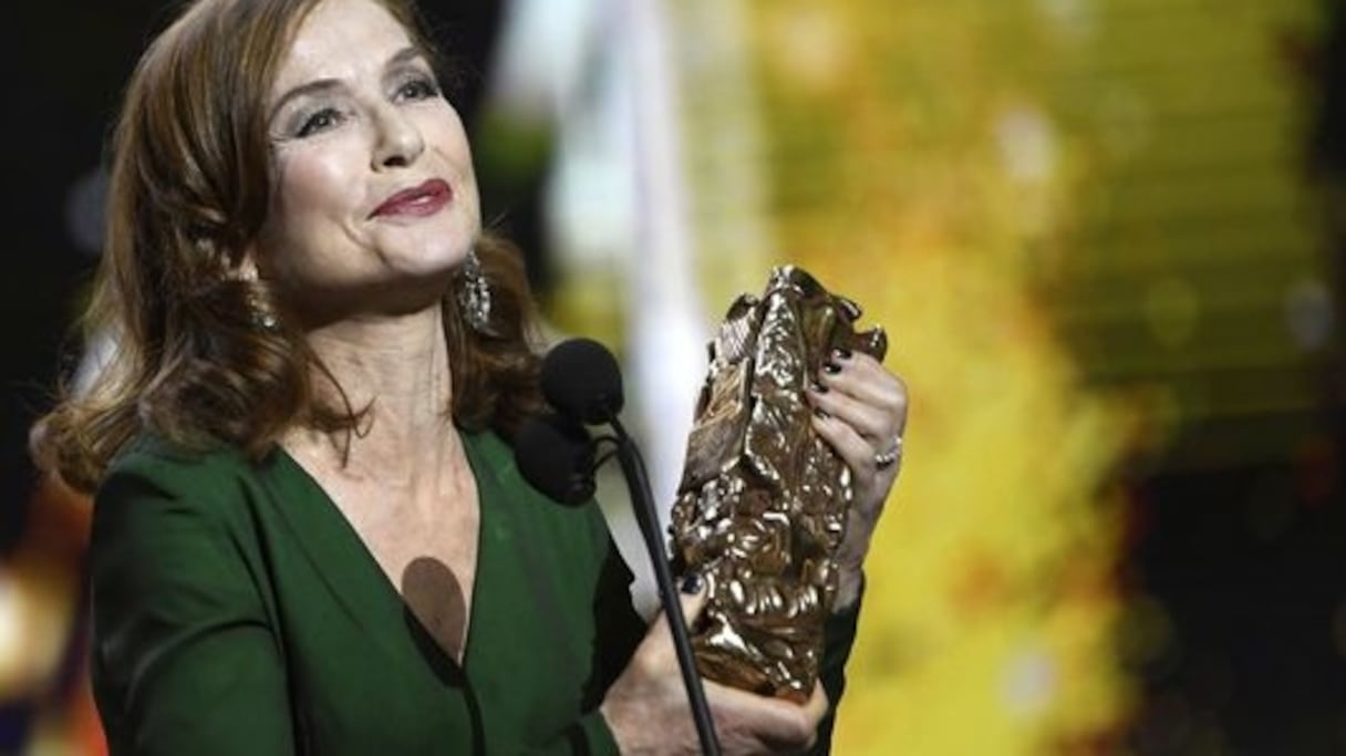 Isabelle Huppert, César de la meilleure actrice dans “Elle” du Néerlandais Paul Verhoeven.
