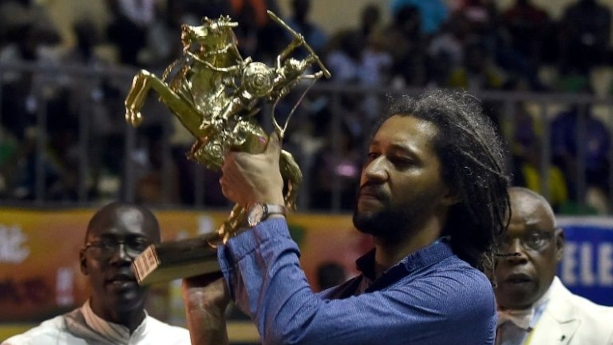 Le réalisateur Alain Gomis remporte l'Etalon d'or au FESPACO 2017. 
