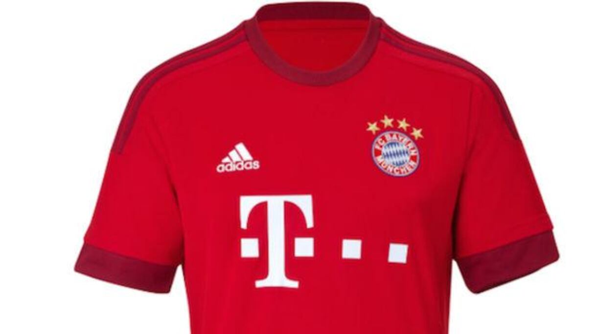 Bayern Munich domicile (Adidas).
