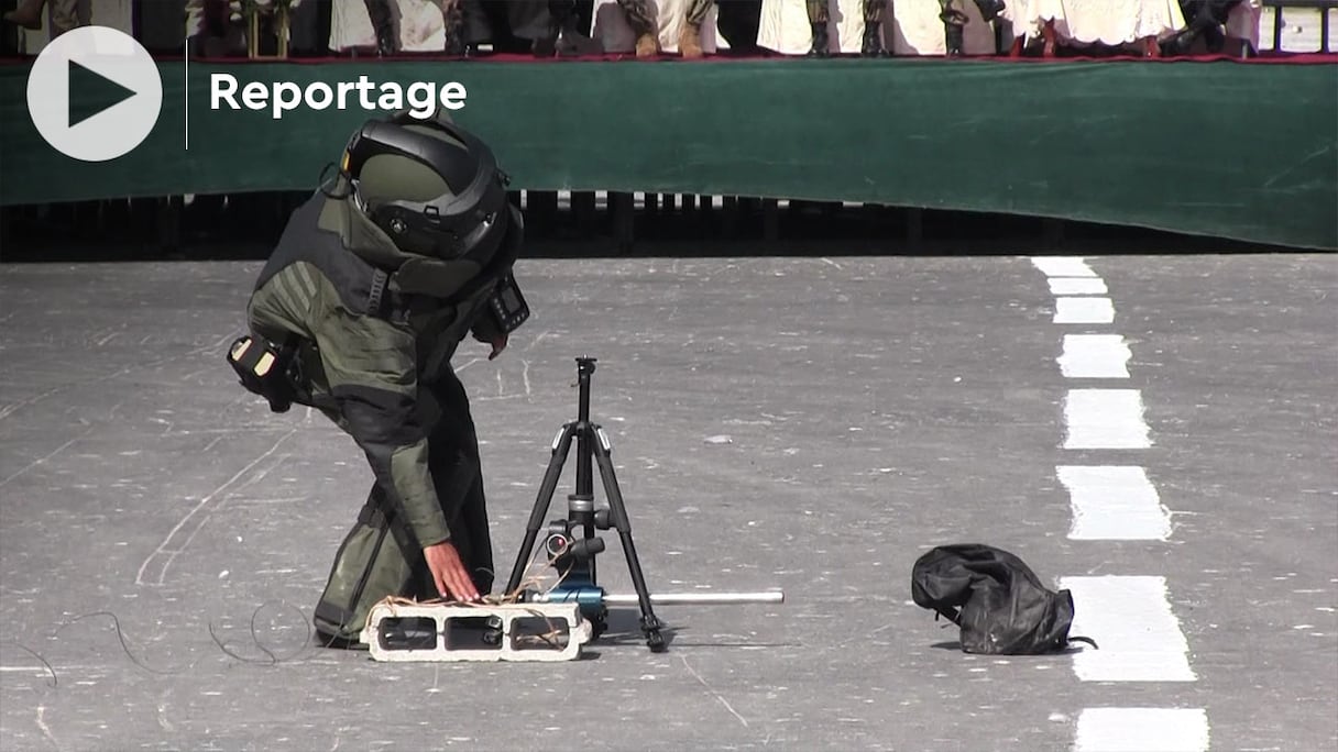 Opération de simulation de l’Unité de Secours et de sauvetage des FAR, dans le contexte de l’exercice combiné maroco-américain African Lion 2022, le 28 juin au port maritime militaire d’Agadir.
