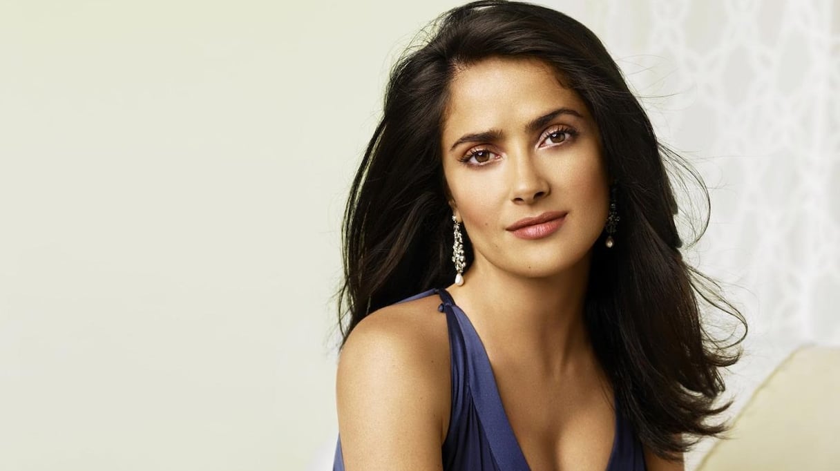 Actrice, réalisatrice et productrice mexicaine, la charmante Salma Hayek, ou plus exactement Salma Valgarma Hayek Jiménez, est en réalité de père d'origine libanaise, Sami Hayek, qui travaillait dans une compagnie pétrolière.
