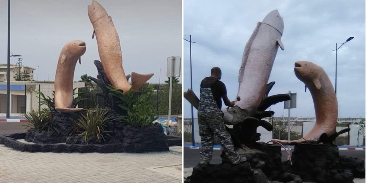 La démolition de la sculpture à coups de marteau.
