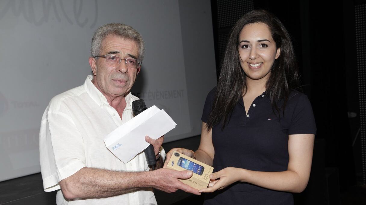 Le 3ème prix est revenu à la jeune Kawtar, félicitée par Bichr Bennani. 
