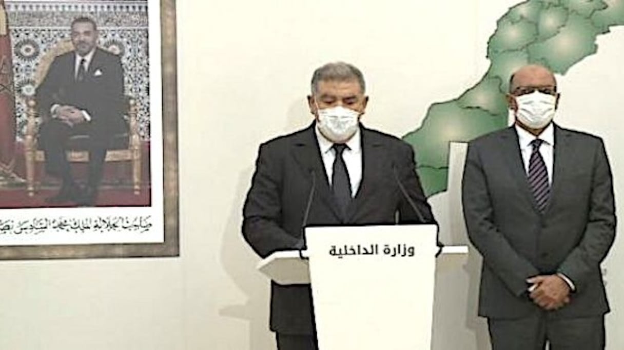 Abdelouafi Laftit et Noureddine Boutayeb, vendredi à Rabat.
 
