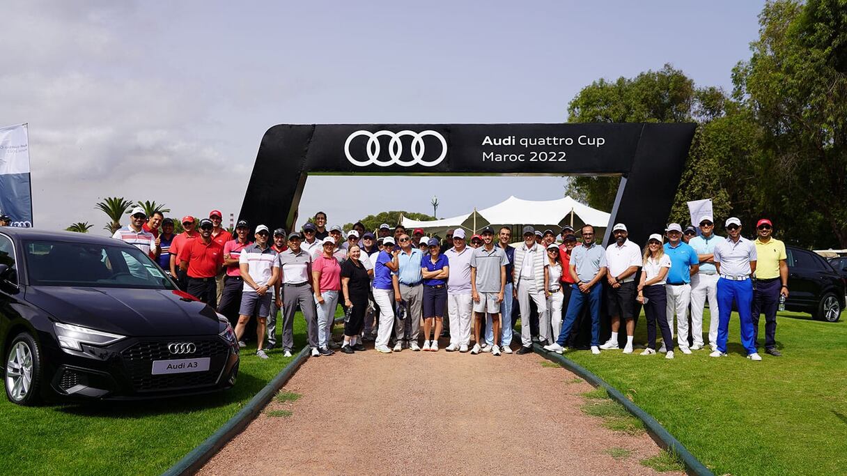 Une photo de famille de la finale de l'édition 2022 de l'Audi Quattro Cup au Maroc.

