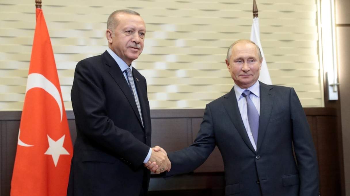 Les présidents turc Recep Tayyip Erdogan, et russe Vladimir Poutine, dans la station balnéaire de Sotchi, en Russie, le mardi 22 octobre 2019. 
