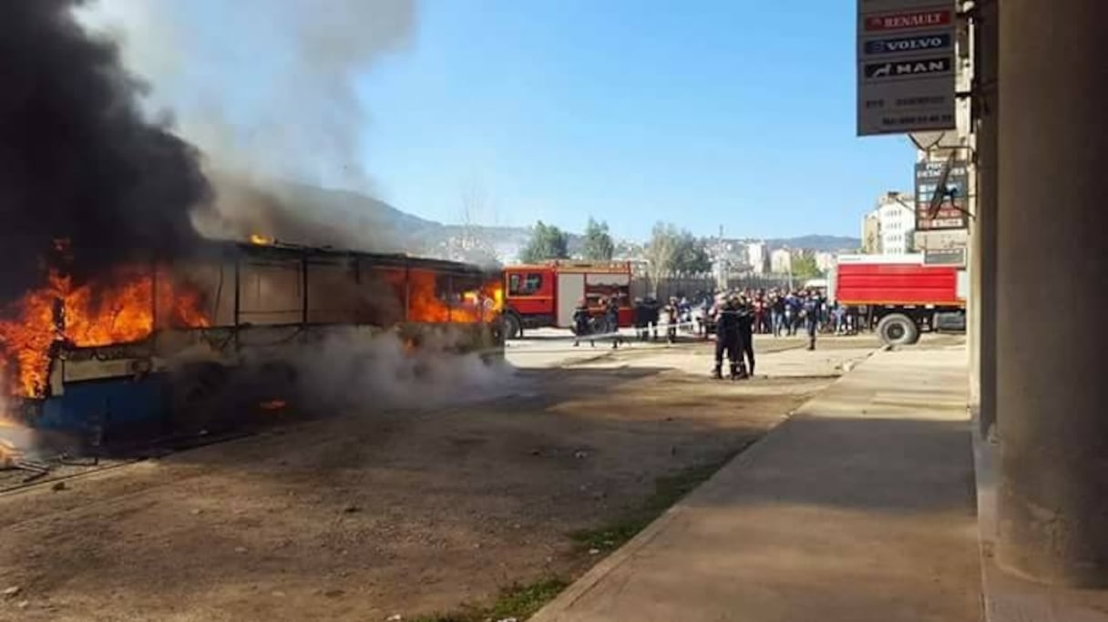 Bejaïa à feu et à sang.
