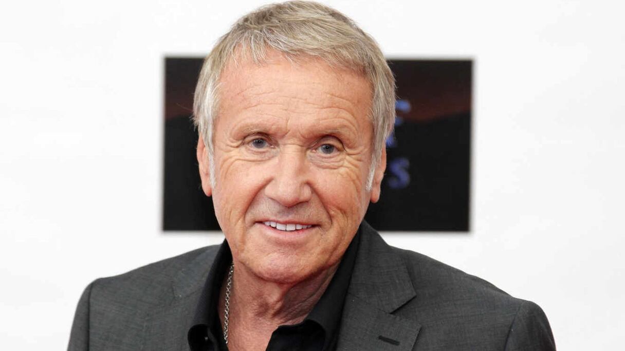 L'acteur et réalisateur Yves Rénier, connu pour son rôle du commissaire Moullin, est décédé dans la nuit du vendredi 23 au samedi 24 avril 2021.