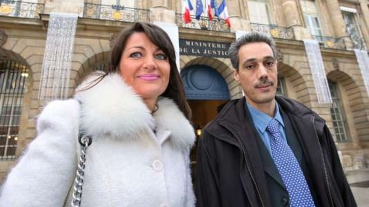 Maître Sylvie Noachovitch et son client Omar Raddad.
