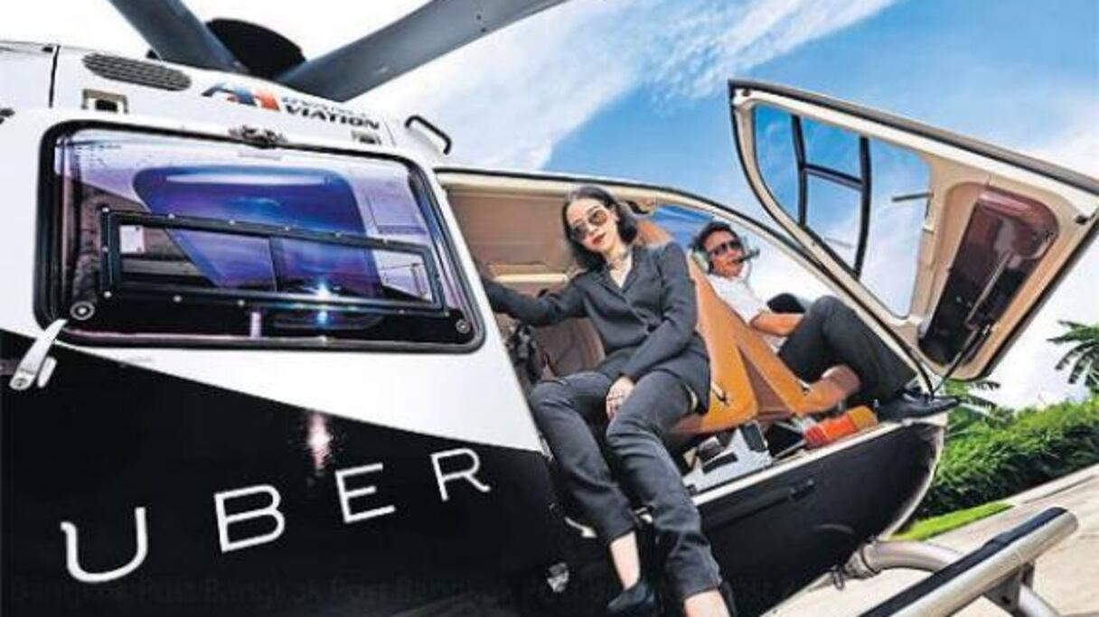 Hélicoptère siglé Uber
