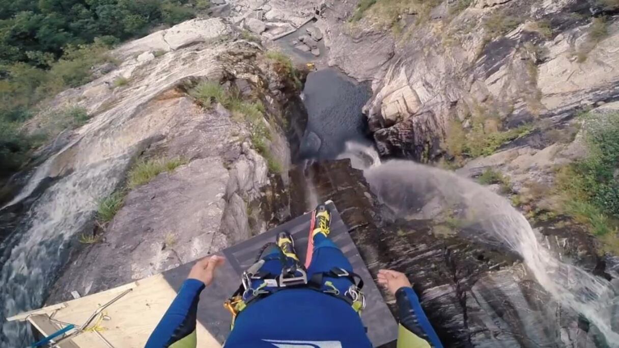 Laso Schaller a établi un nouveau record du monde de plogeon avec un saut à 58,8 mètres. 
