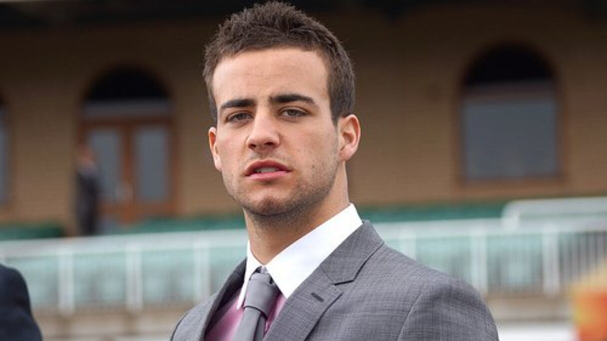 "Evoluer dans la haute finance, à mon âge, ça impressionne les nanas". Vince, 26 ans, conseiller en solutions retraites. (Le Courrier des Echos)
