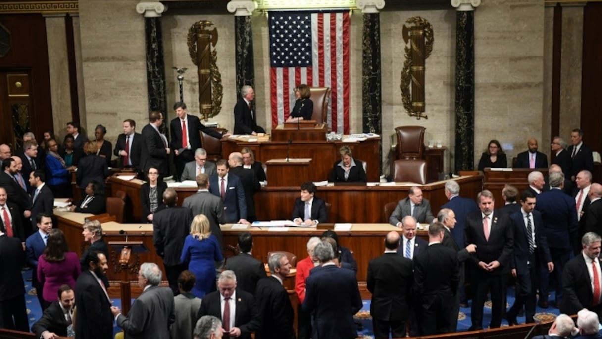 Les élus de la Chambre des représentants votent la mise en accusation de Donald Trump le 18 décembre 2019 à Washington.
