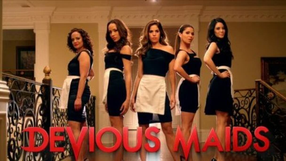 Après "Desperate Housewives", le créateur Marc Cherry revient avec "Devious Maids". Des femmes de ménage désespérées qui, après la mort d'une de leurs amies, s'interrogent sur leurs rêves.
