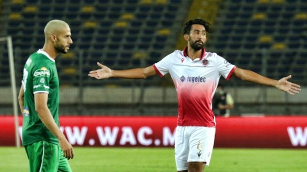 Une phase de WAC-MCO lors de leur première rencontre de reprise de la Botola.
