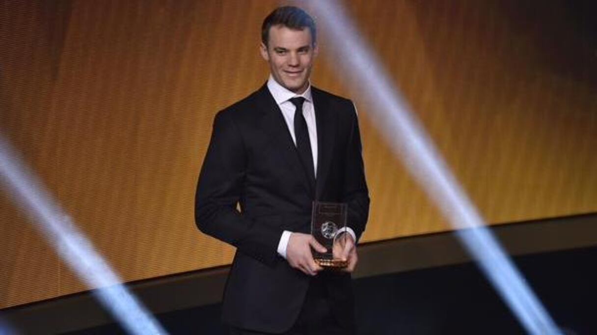 Le troisième larron de la soirée, le gardien Manuel Neuer, ne sera pas le premier gardien depuis Lev Yashine, a remporté le trophée suprême. 
