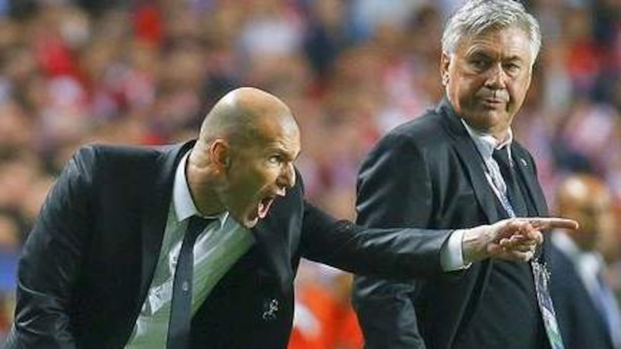 Zinedine Zidane, alors adjoint de Carlo Ancelotti au Real Madrid.
