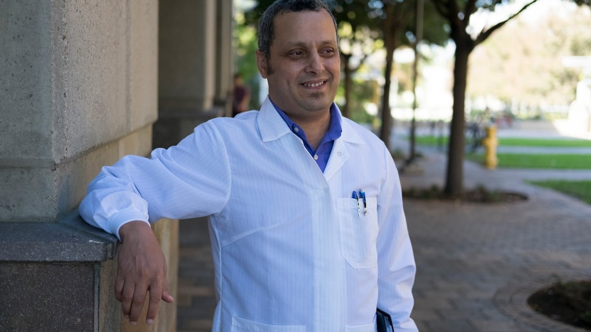 Le Professeur Lbachir BenMohamed, directeur du laboratoire d'immunologie cellulaire et moléculaire, affilié à l'Université de Californie à Irvine, aux Etats-Unis. 
