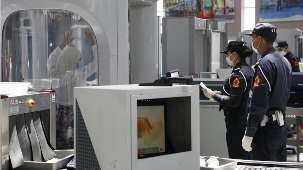 Des éléments de la police de l'aéroport international Mohammed V de Casablanca.
