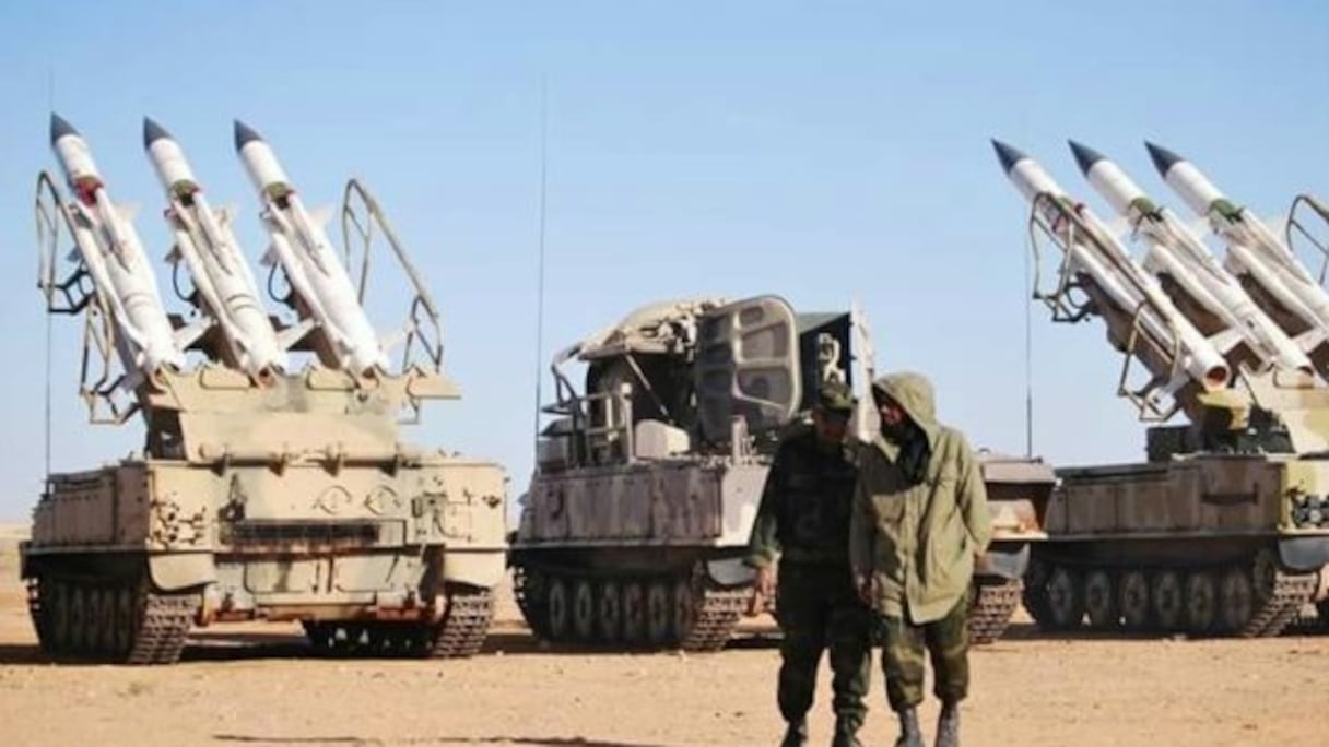 L'une des parades militaires du Polisario. Ici, brandissant des missiles sol-air.
