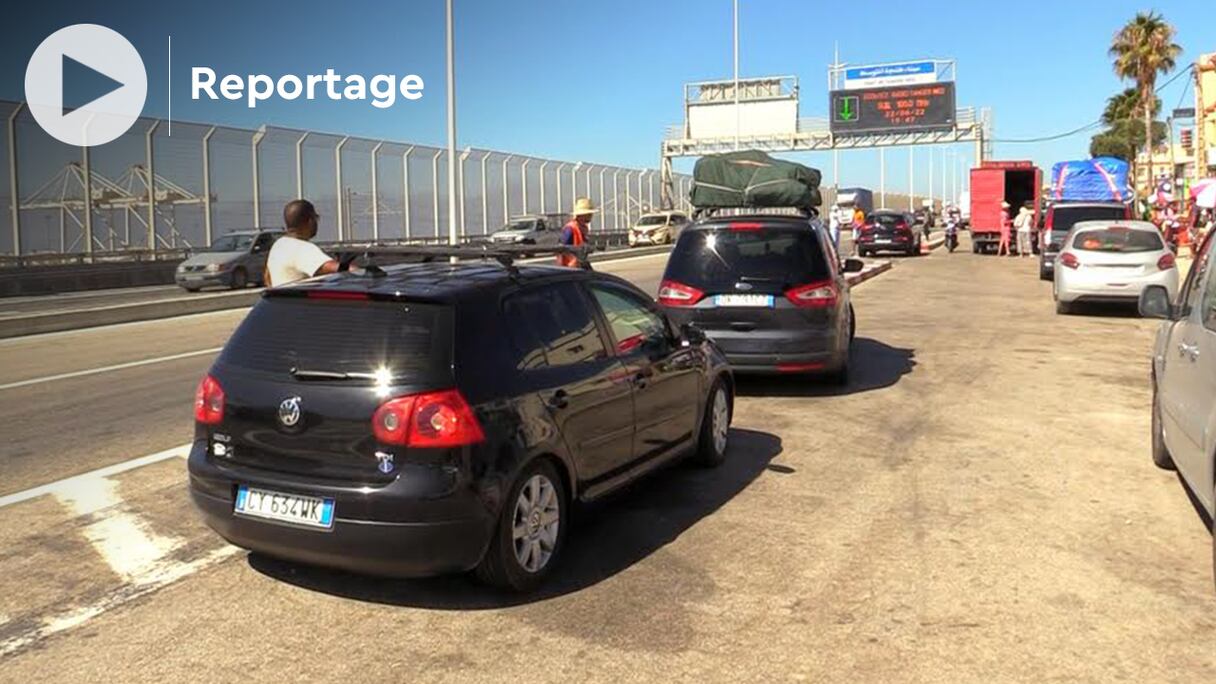 Au port de Tanger Med, les Marocains résidant à l'étranger repartent dans leur pays de résidence après des vacances passées au Maroc.
