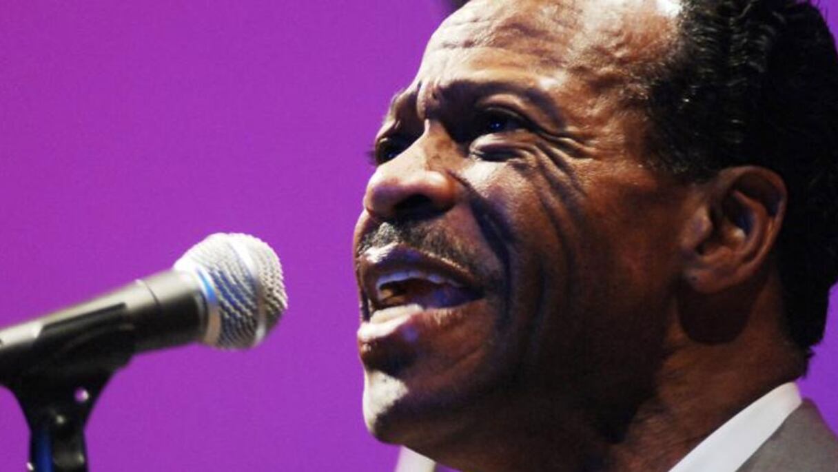 Le chanteur de gospel Edwin Hawkins.

