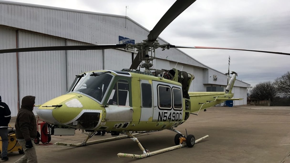 L'hélicoptère américain, Bell412EPI, commandé par la Marine royale. 
