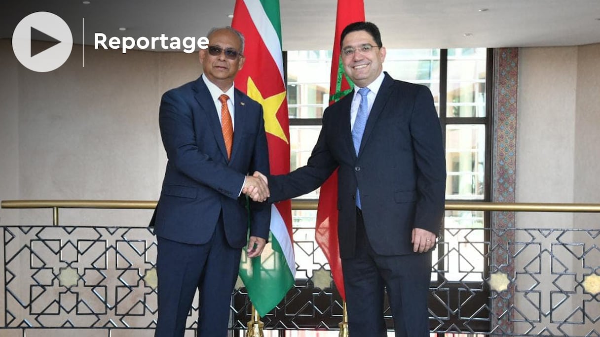 Albert Ramdin, ministre des Affaires étrangères de la République du Suriname, et Nasser Bourita, mercredi 25 mai 2022, à Rabat.
