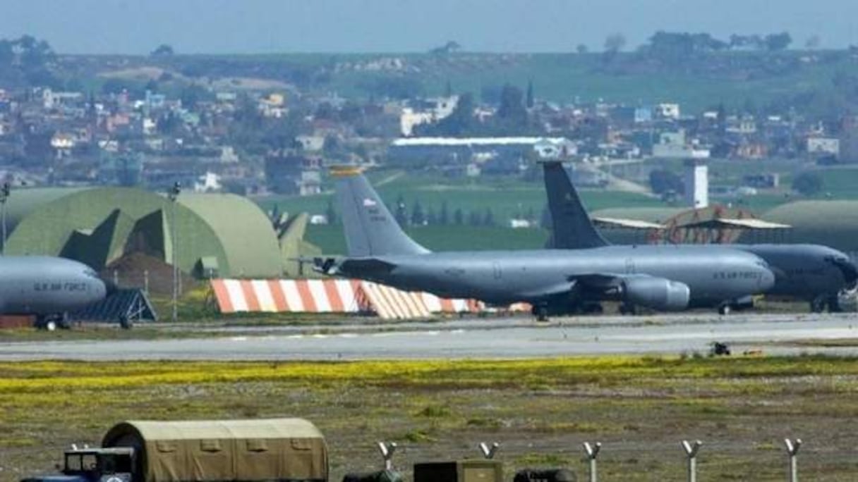 La Turquie a donné son feu vert à l'utilisation de la base d'Incirlik (sud) aux avions américains pour bombarder Daech en Syrie et en Irak.
