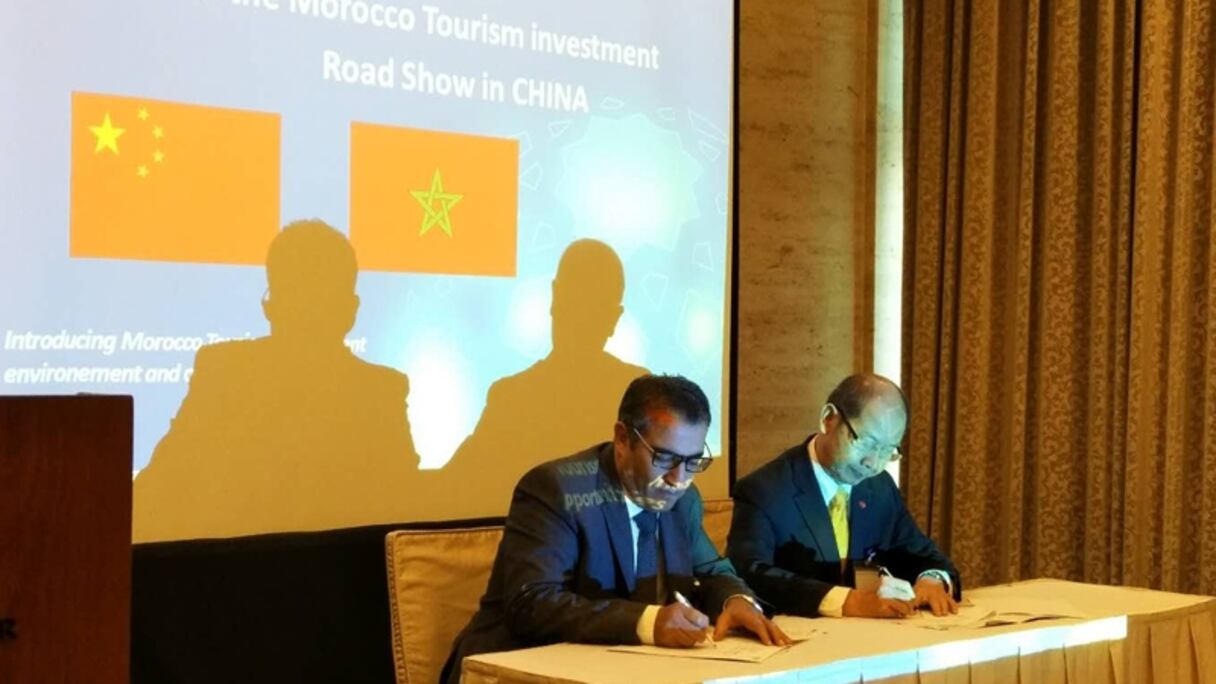 Imad Barakat, président du directoire de la Société marocaine d'ingénierie touristique lors de la signature du mémorandum.
