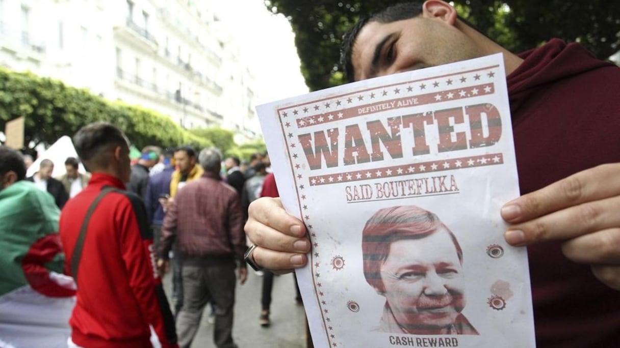 Lors d'une manifestation à Alger, le 19 avril 2019.
