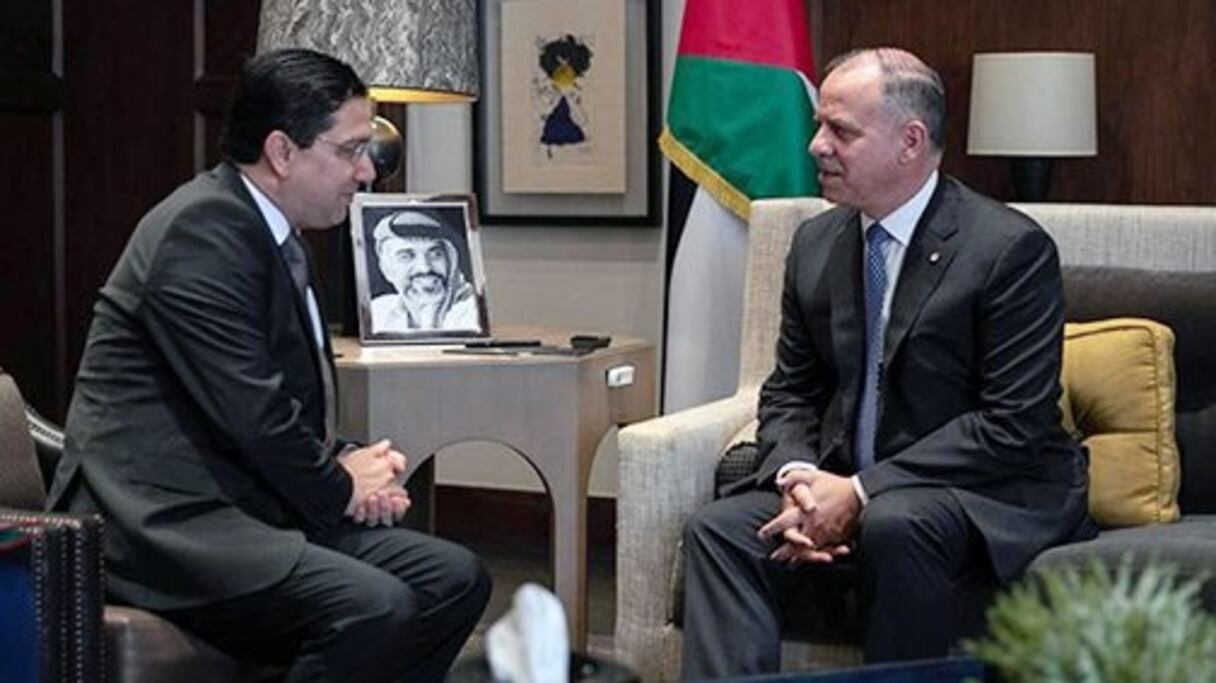 Le MAECI Nacer Bourita avec le prince Fayçal ben Al-Hussein, vice-roi de Jordanie.
