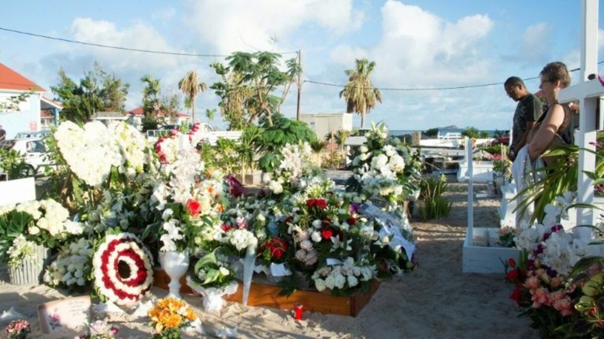 La tombe de Johnny Hallyday à Saint-Barth, le 12 décembre 2017.
