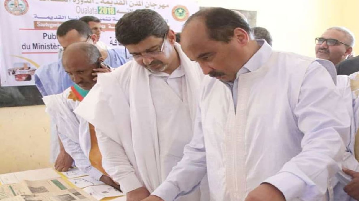 Le ministre de la Culture, Sidi Mohamed ould Maham, avec le président mauritanien, Mohamed Ould Adel Aziz.
