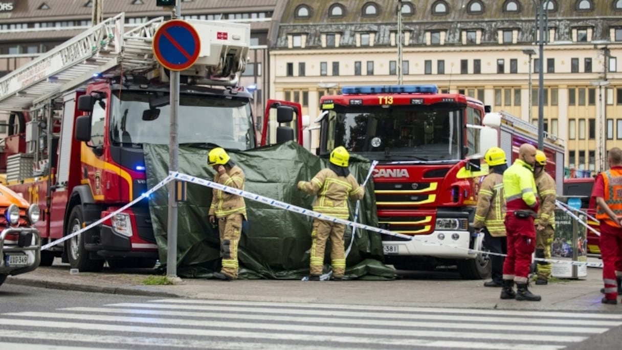 Périmètre de sécurité après des agressions au couteau à Turku, en Finlande, le 18 août 2017.
