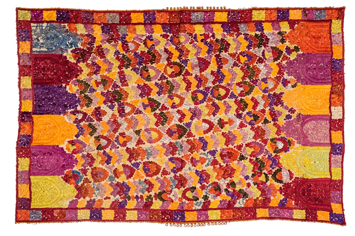 Housse de coussin, Rabat, Maroc, fin du XIXème siècle-début XXème siècle, en coton et soie. Collection Tuulikki Chompré.