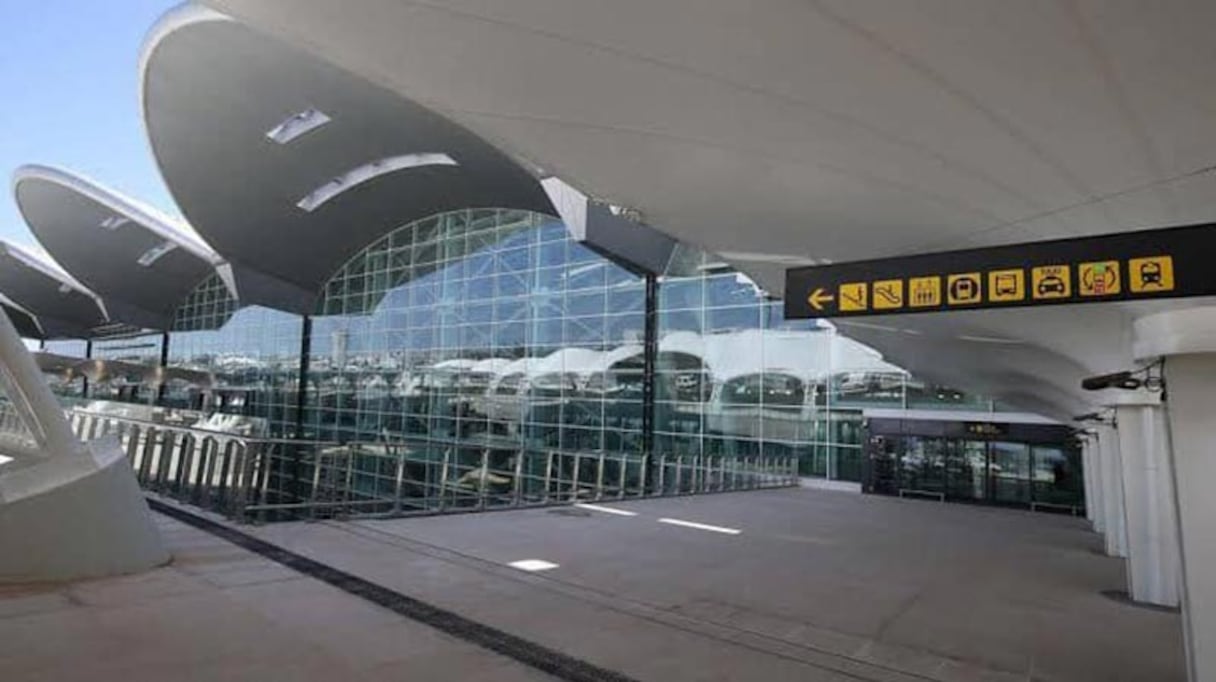 L'aéroport Houari-Boumédiène d'Alger. 
