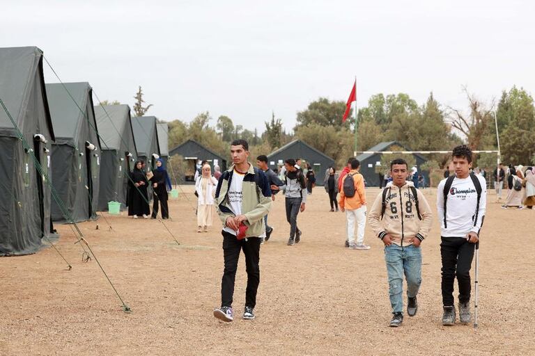 Après le séisme, les étudiants du lycée Al Farabi d’Amzmiz reprennent les cours.