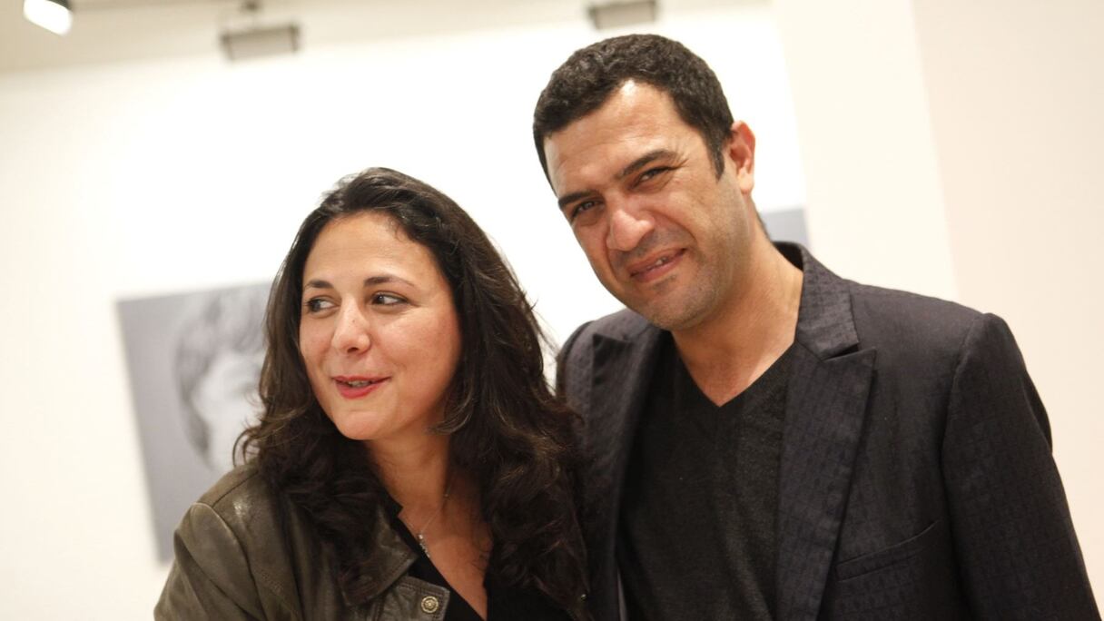 Abla Ababou et Jamel Abdennasser sont de même venus rendre hommage à l'artiste et apprécier ses nouvelles toiles. 
