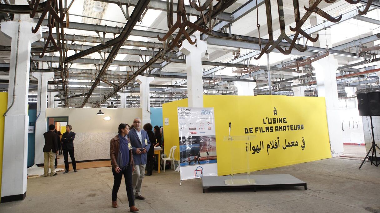 "L'Usine de films amateurs" fait escale aux anciens abattoirs de Casablanca.