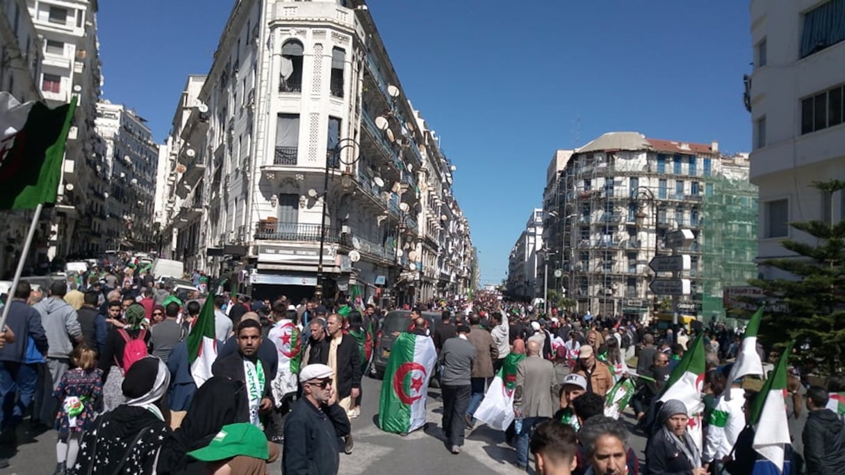 Algérie: 4ème vendredi de la colère contre Bouteflika. A Alger.
