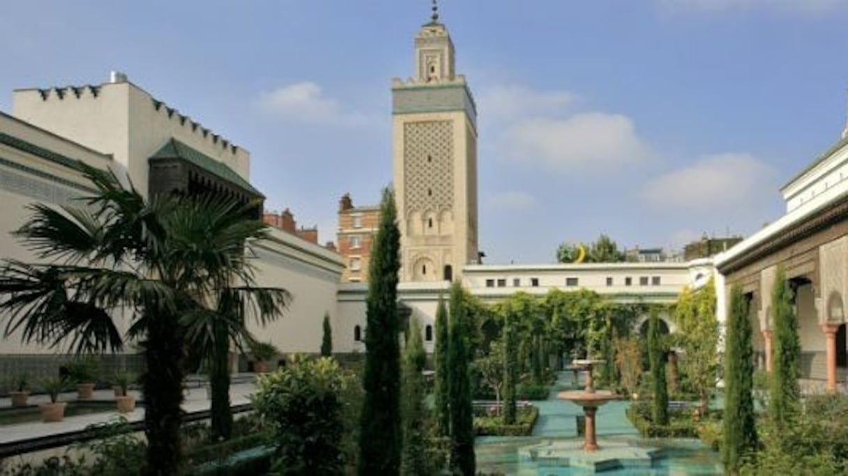 Grande Mosquée de Paris, premier lieu de culte musulman en France construit par le sultan Moulay Youssef.
