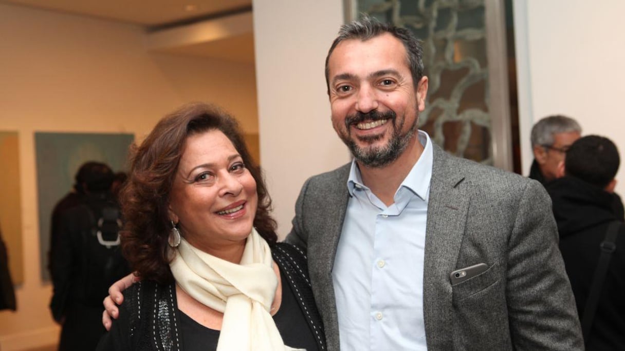 Aicha Amor a accueilli, mardi soir, à L'Atelier 21, de prestigieux amateurs d'art venus admirer les nouvelles oeuvres de Mustapha Boujemaoui. Parmi eux, Omar Yacoubi, PDG des Moulins Lahlal.
