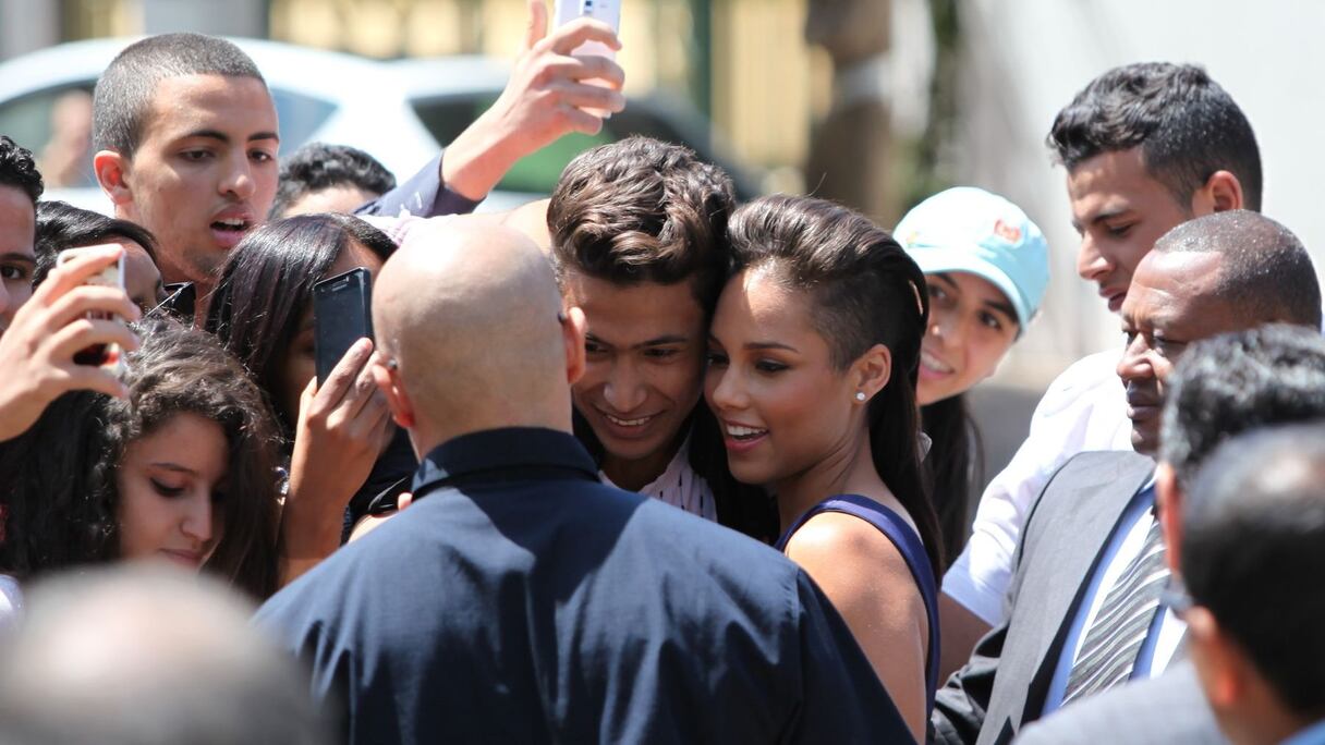 Plusieurs ont posé avec elle. Des moments d'une belle douceur.
