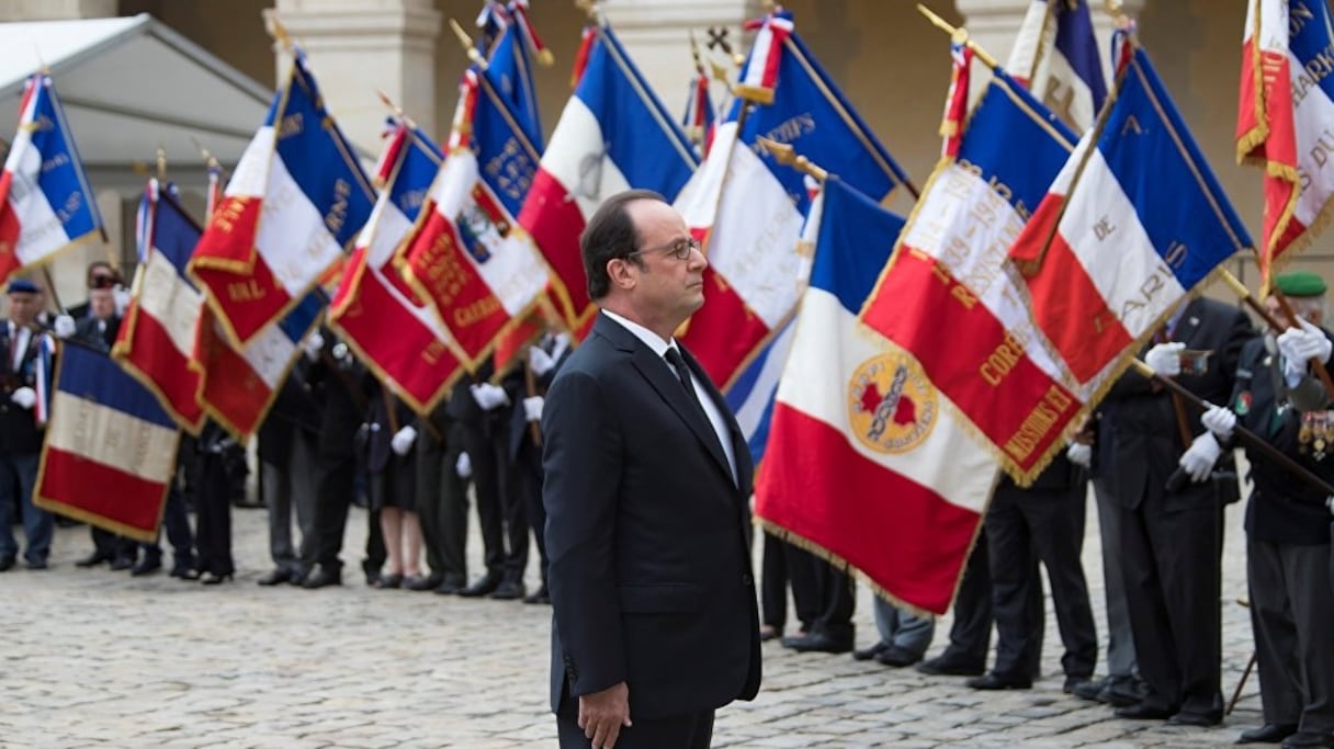 Cérémonie dans la cour de l'Hôtel des Invalides à Paris en hommage aux Harkis, dimanche 25 septembre.
