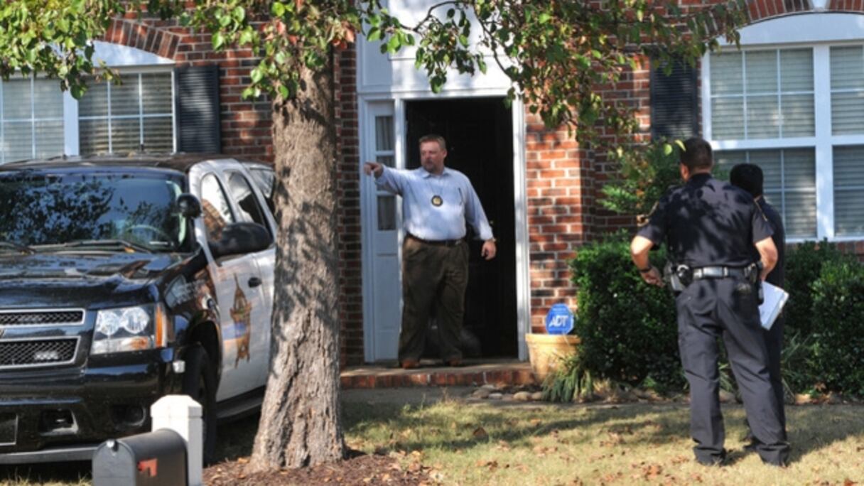 Todd Christopher Kohlhepp a montré à la police deux tombes creusées dans le jardin de sa propriété.
