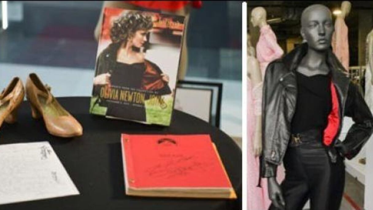 Le blouson et le pantalon portés par Olivia Newton-John ont rapportés 400.000 dollars.